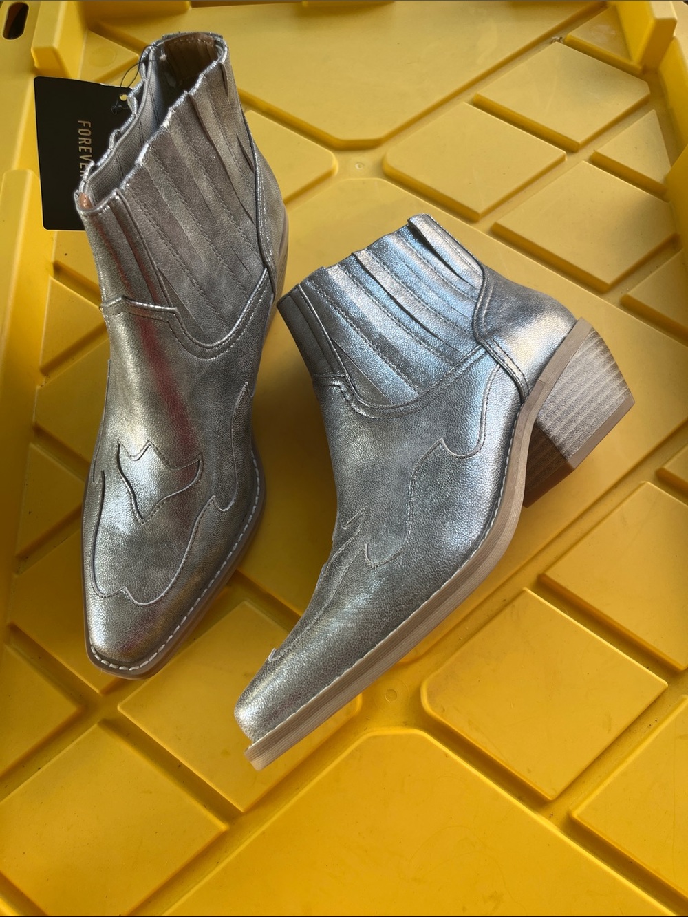 Forever 21 Silver Metallic Western Ankle Boots